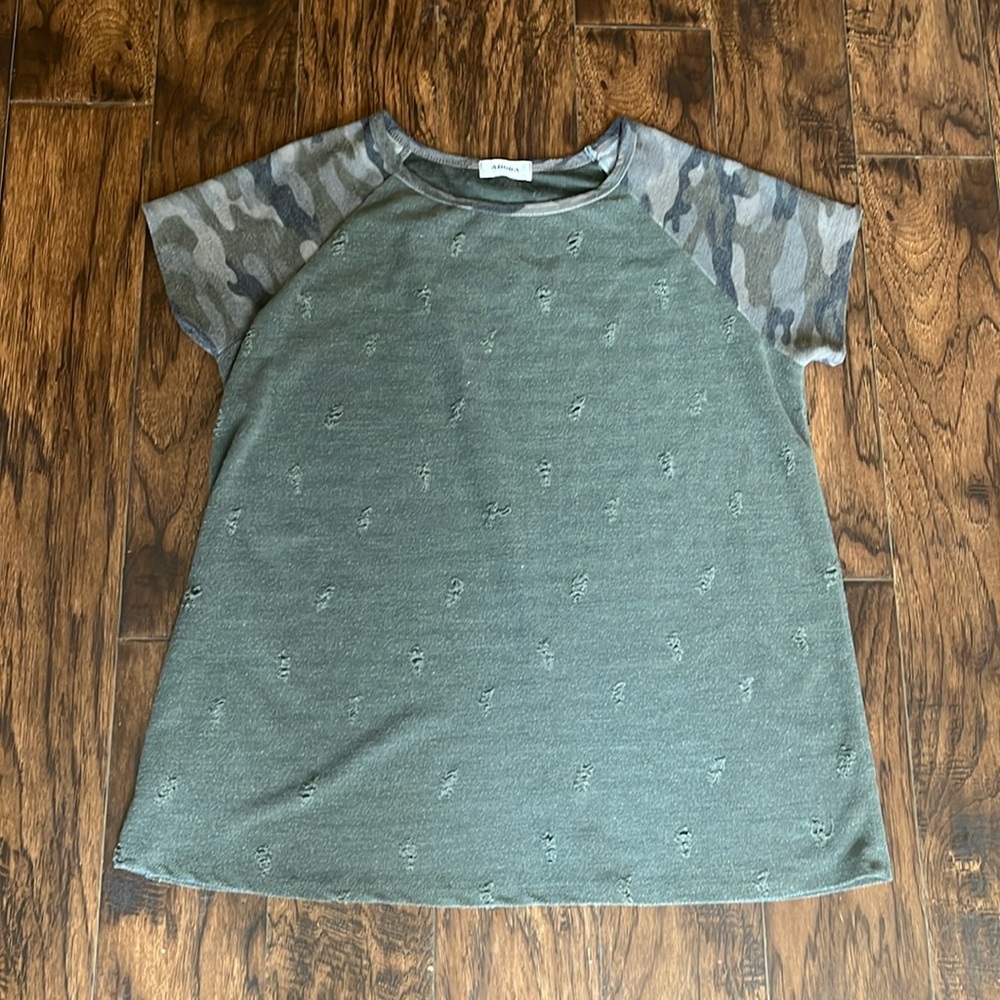 Adora camo distressed shirt, size medium